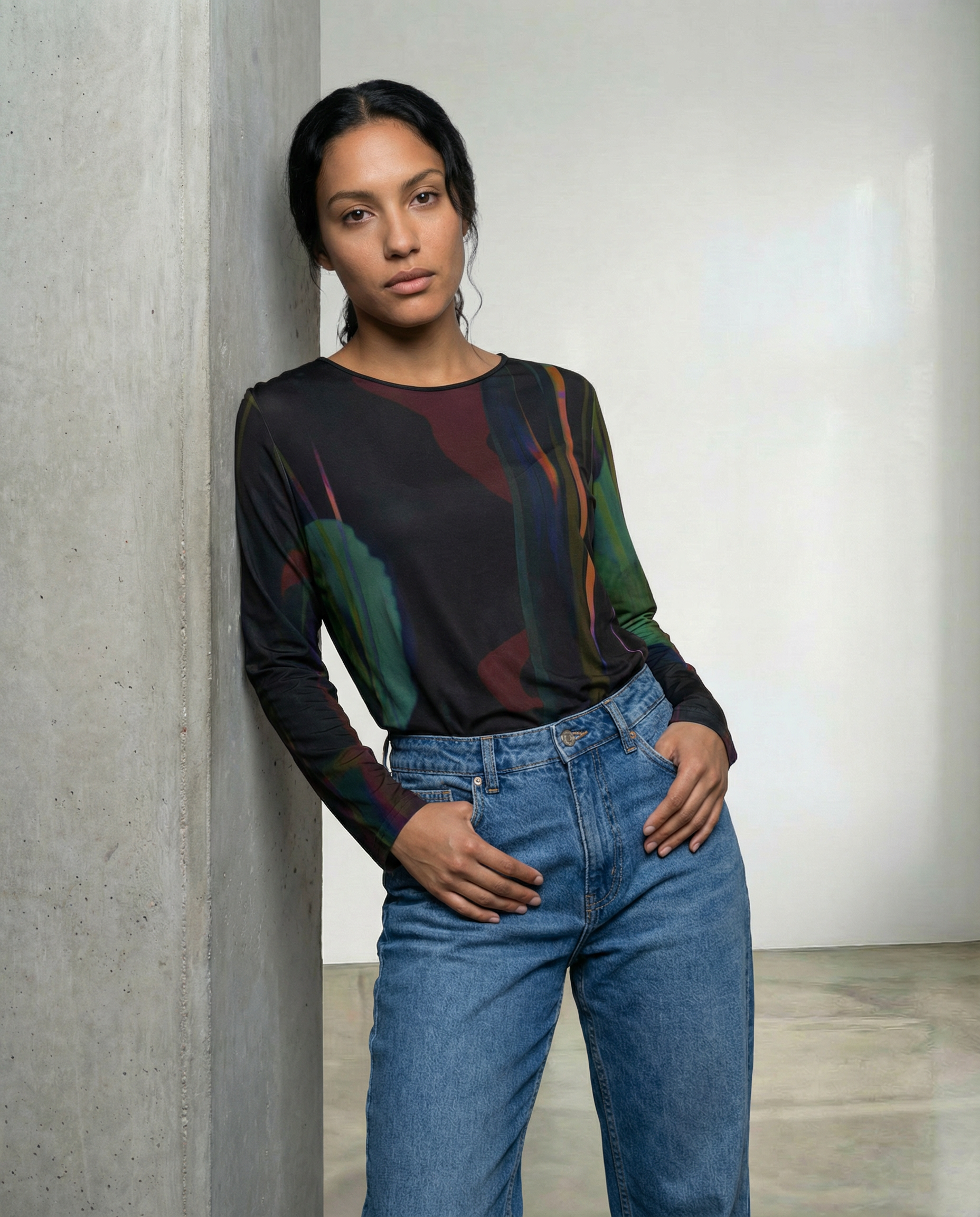 remera jersey estampada corteza diseño exclusivo Ana Basanta Uruguay. detalle 
