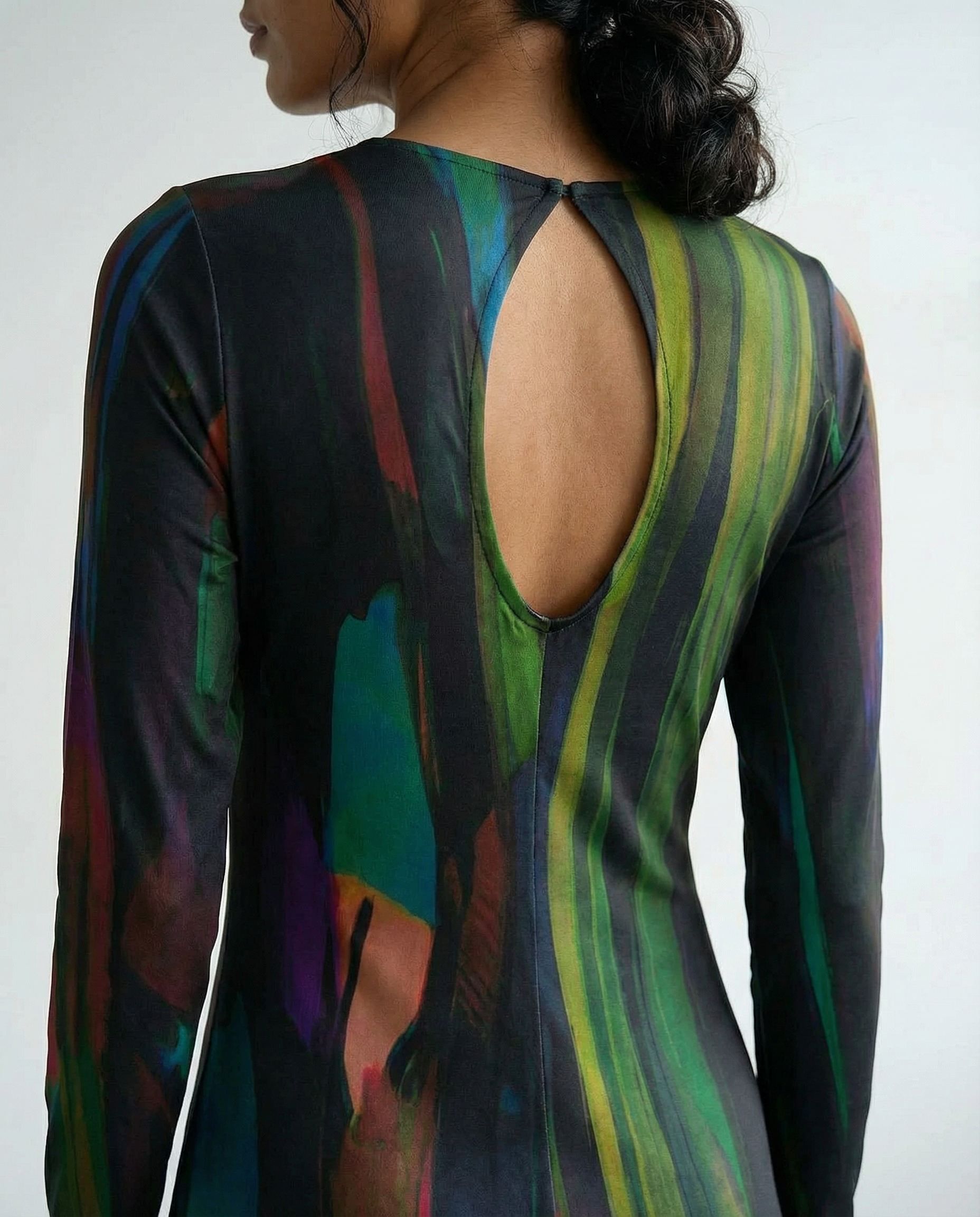 Vestido jersey estampado Corteza Ana Basanta diseño de autor uruguayo. detalle espalda