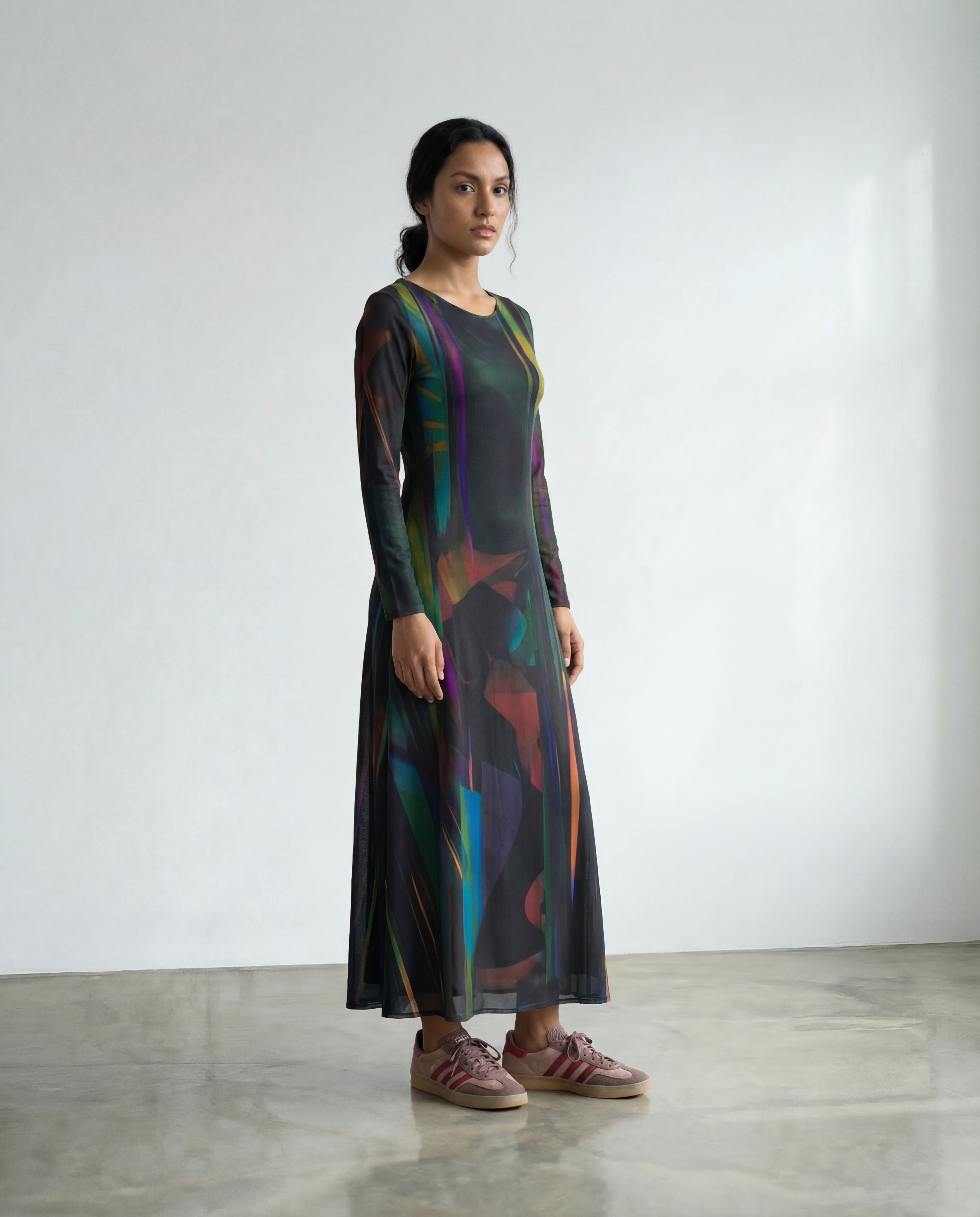 Vestido jersey estampado Corteza Ana Basanta diseño de autor uruguayo. perfil