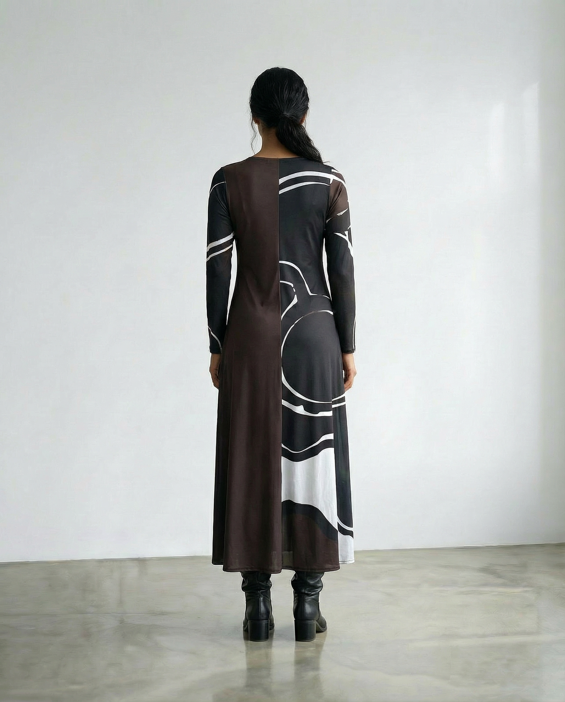 Vestido jersey estampado Raiz Ana Basanta moda de autor uruguayo.  espalda